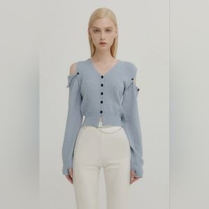 Yuse Cashmere Unbalance Shoulder Cut Crop Knit Cardigan - Light Blue